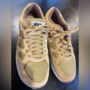 Nike Brown Sneakers